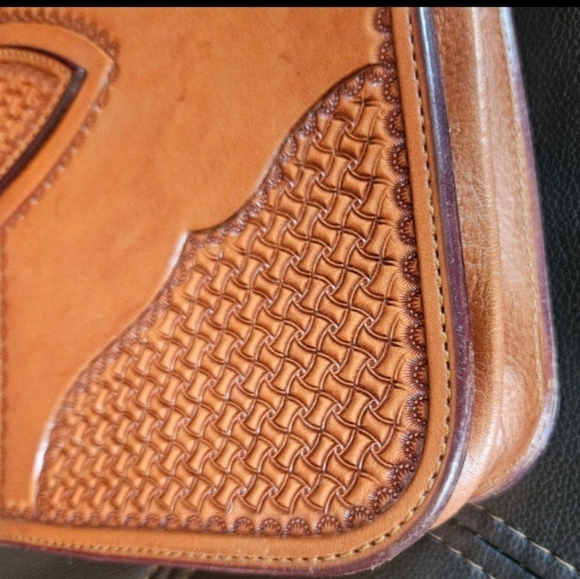 Custom Hand Tooled Tackery Crossbody Basket Weave Saddlery Bag Cowhide Purse - Picture 10 of 12